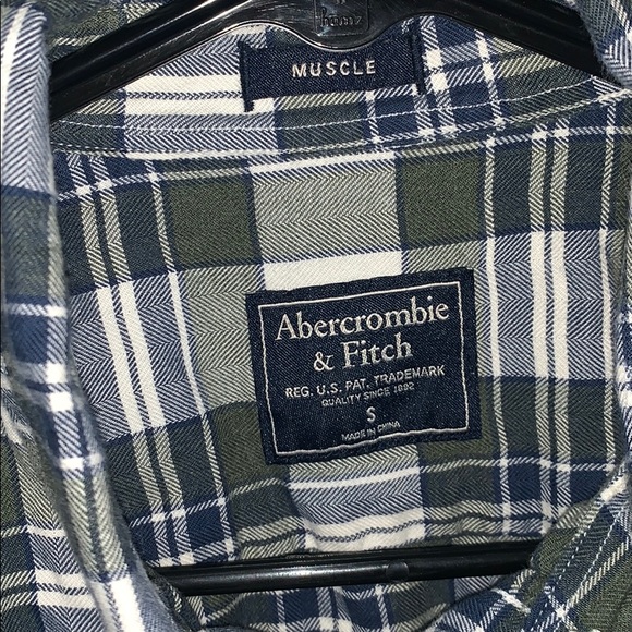 Button down shirt - Picture 3 of 4